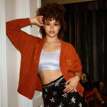 Carregar imagem no visualizador da galeria, Cardigan The Life of a Showgirl