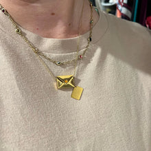 Carregar imagem no visualizador da galeria, Colar Actually Romantic Envelope