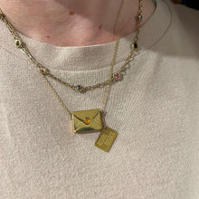 Carregar imagem no visualizador da galeria, Colar Actually Romantic Envelope