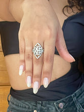 Carregar imagem no visualizador da galeria, Anel Red - worldheart