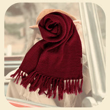 Carregar imagem no visualizador da galeria, Cachecol All Too Well - worldheart