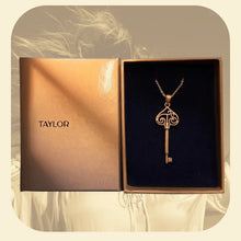 Carregar imagem no visualizador da galeria, Colar Fearless com caixa - worldheart