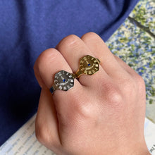 Carregar imagem no visualizador da galeria, Anel "Meet Me"