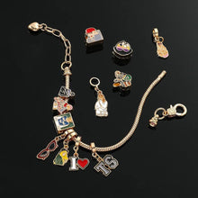 Carregar imagem no visualizador da galeria, Pulseira Berloque Taylor Swift - worldheart