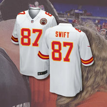 Carregar imagem no visualizador da galeria, Camisa Travis and Taylor Swift
