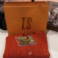 Carregar imagem no visualizador da galeria, Cardigan The Life of a Showgirl
