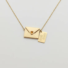 Carregar imagem no visualizador da galeria, Colar Actually Romantic Envelope
