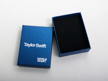 Carregar imagem no visualizador da galeria, Brinco Midnights - worldheart
