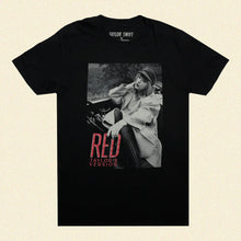 Carregar imagem no visualizador da galeria, Camiseta RED &quot;This Daydream is dangerous&quot; - worldheart
