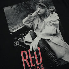 Carregar imagem no visualizador da galeria, Camiseta RED &quot;This Daydream is dangerous&quot; - worldheart
